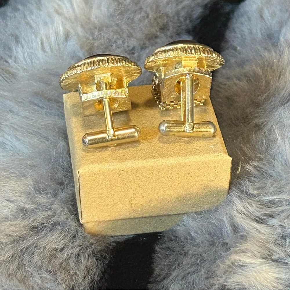 Men’s Vintage Swank marquis cat eye glass mesh wrap cuff links